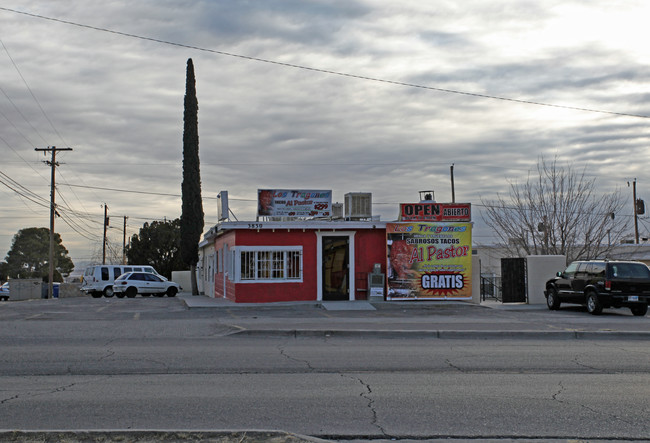 3828-3830 N Piedras St in El Paso, TX - Building Photo - Building Photo