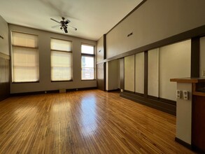 313 Park Central E in Springfield, MO - Building Photo - Building Photo