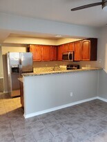 1532 Hickory Ave in Harahan, LA - Building Photo