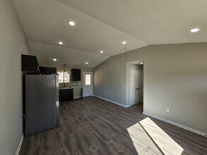 626 Prospect St in Osage City, KS - Building Photo - Building Photo