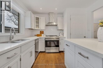 5419 Spruce Ave in Burlington, ON - Building Photo - Building Photo