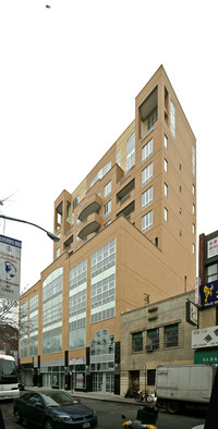 Grace Tower in Flushing, NY - Foto de edificio - Building Photo