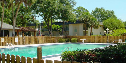 Shadowbrook of Vero in Vero Beach, FL - Building Photo - Building Photo