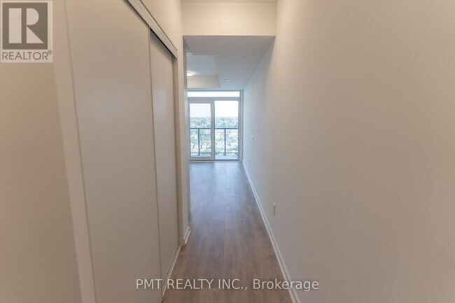 1285 Dupont St in Toronto, ON - Building Photo - Building Photo