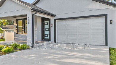 2839 60th Ave N in St. Petersburg, FL - Foto de edificio - Building Photo