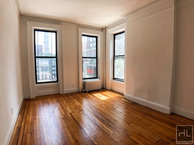 property at 171 E 88th St