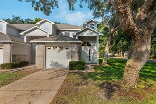 212 Tooke St in Fort Walton Beach, FL - Building Photo