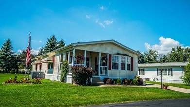 Parkside Village in Cheektowaga, NY - Building Photo - Building Photo