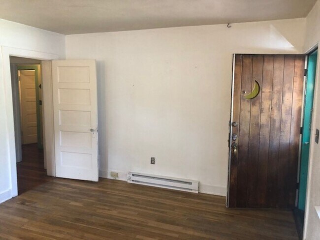 218 McKenzie Street Unit C in Pojoaque, NM - Building Photo - Building Photo