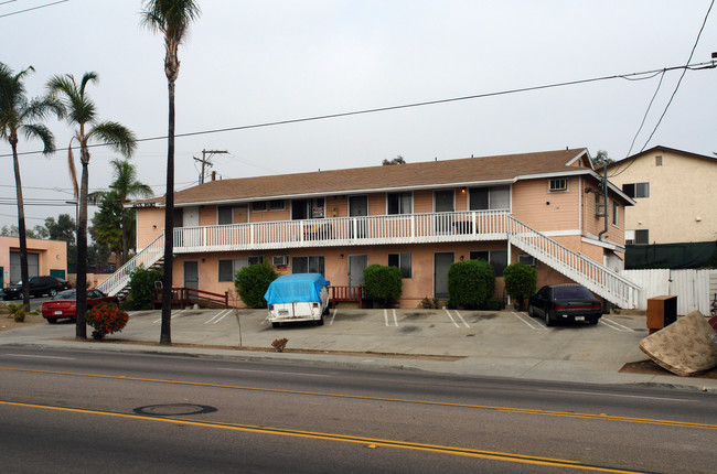 1103 Helix St in Spring Valley, CA - Building Photo - Building Photo