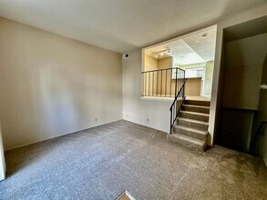 8763 Gilman Dr in San Diego, CA - Building Photo - Building Photo