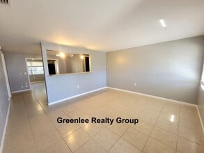 4542 Grand Central Ave in New Port Richey, FL - Building Photo - Building Photo