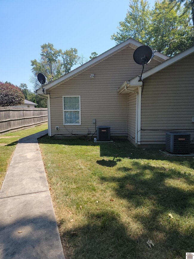 2627 Fairmont St in Paducah, KY - Building Photo - Building Photo