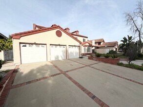 22125 Birds Eye Dr in Diamond Bar, CA - Building Photo - Building Photo