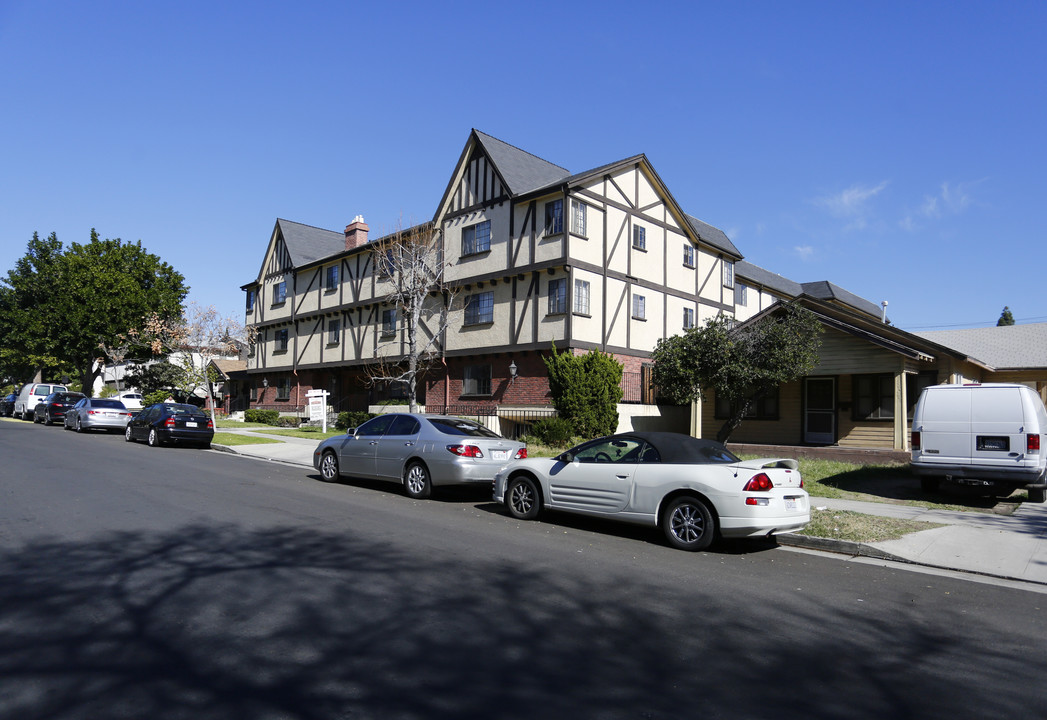 201 N Belmont in Glendale, CA - Foto de edificio