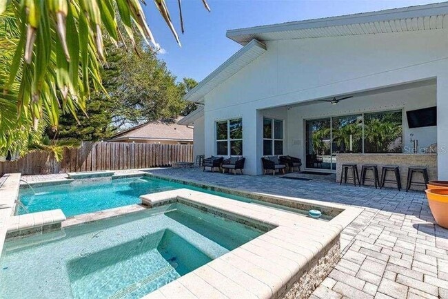 property at 6717 S Dauphin Ave