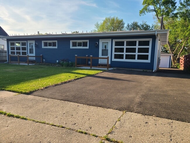 property at 1212 Indian Ave