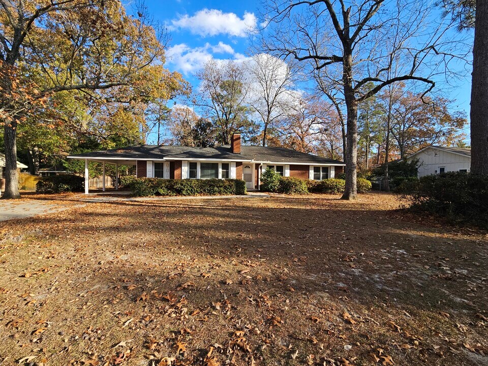 384 Mimosa Cir in Aiken, SC - Building Photo