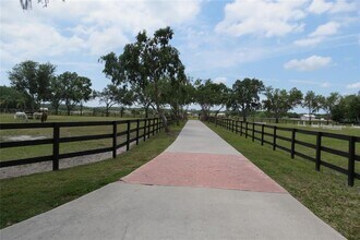 11521 Innfields Dr in Odessa, FL - Building Photo - Building Photo
