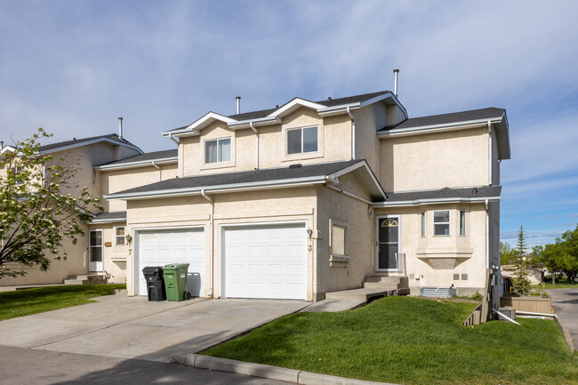 31 Rundlelawn Pk NE