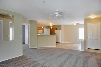 8874 E Gail Rd, Unit 505 in Scottsdale, AZ - Building Photo - Building Photo