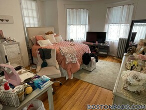 1462 Commonwealth Ave in Boston, MA - Building Photo - Building Photo