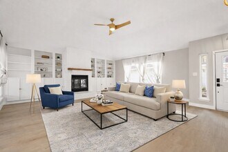 602 W Castle Harbour Dr in Friendswood, TX - Building Photo - Building Photo