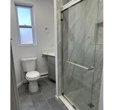 10 Boston St, Unit 2 in Boston, MA - Building Photo - Building Photo