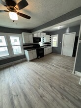 2437 Elm St in Rockford, IL - Building Photo - Building Photo