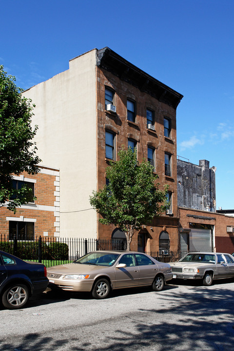 156 12th St in Brooklyn, NY - Building Photo