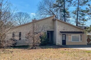 148 Little Joe Ct in Riverdale, GA - Building Photo