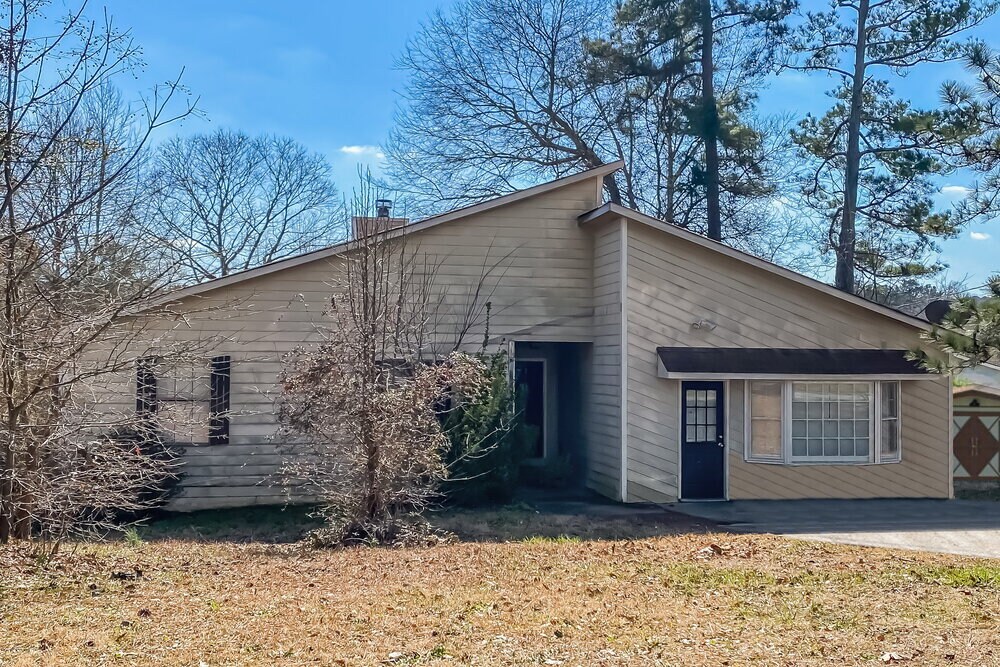 148 Little Joe Ct in Riverdale, GA - Building Photo