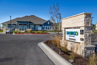 Santiago Estates in Del Valle, TX - Foto de edificio - Building Photo