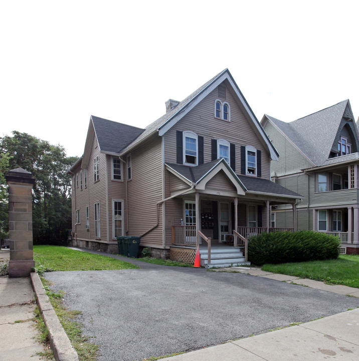 196 N Goodman St in Rochester, NY - Foto de edificio