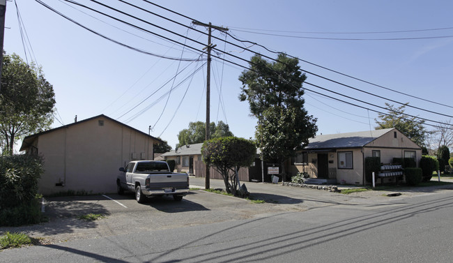 585 Old Canyon Rd in Fremont, CA - Building Photo - Building Photo