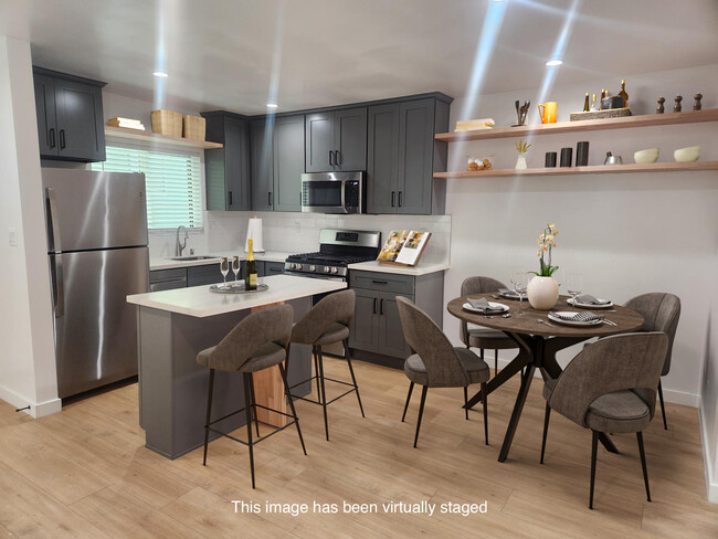 Fruitland in Studio City, CA - Building Photo - Building Photo