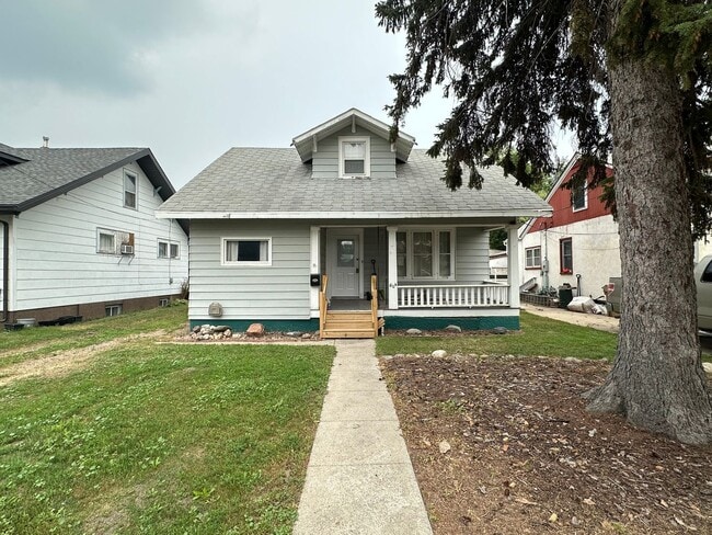 property at 604 4th St NE
