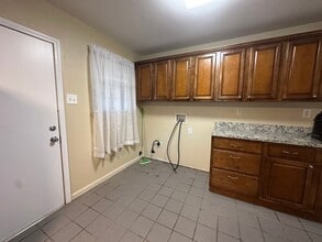 207 E H Pl in Russellville, AR - Building Photo - Building Photo