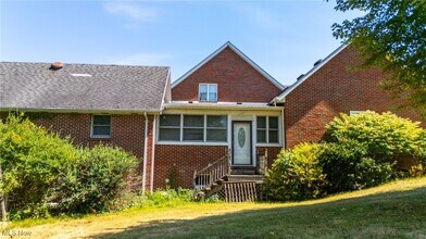 3465 Pennsylvania Ave in Weirton, WV - Building Photo - Building Photo