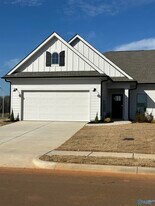 184 Little Britain St in Madison, AL - Building Photo