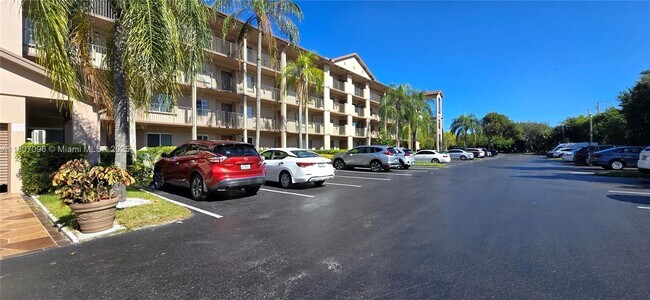 12551 SW 16th Ct