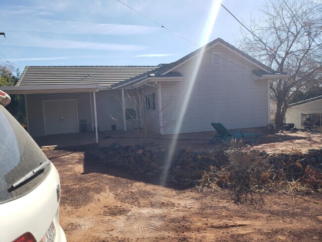 288 Diagonal St in Saint George, UT - Building Photo - Building Photo