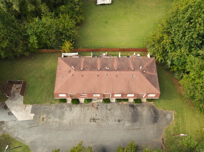 716 Shawnee Dr in Burlington, NC - Building Photo - Building Photo