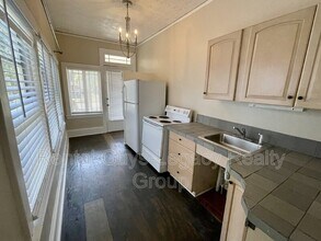 2327 College St in Jacksonville, FL - Building Photo - Building Photo