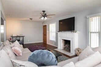 3709 Park Ridge Blvd in Fort Worth, TX - Building Photo - Building Photo