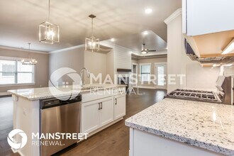 9509 Hampton Oak Dr S E in Owens Cross Roads, AL - Building Photo - Building Photo
