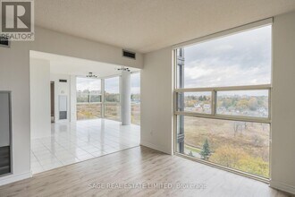 30 Harding Blvd W in Richmond Hill, ON - Building Photo - Building Photo