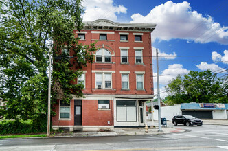 1801 Chase Ave in Cincinnati, OH - Building Photo - Building Photo