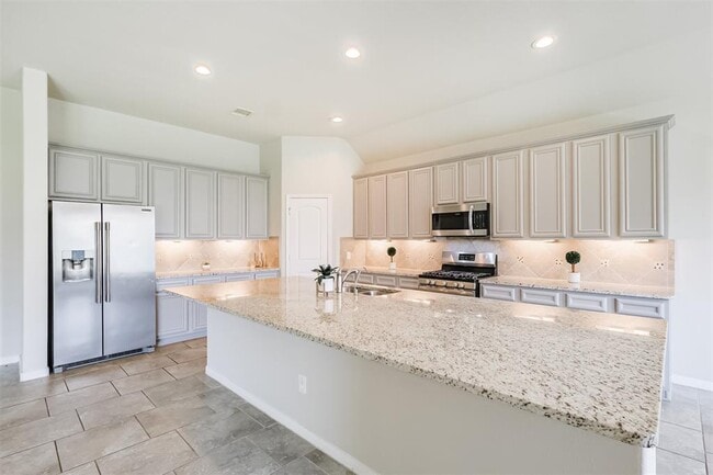 18222 Sunniberg Ct in Houston, TX - Foto de edificio - Building Photo