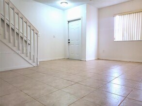 120 SW 109th Ave in Miami, FL - Building Photo - Building Photo
